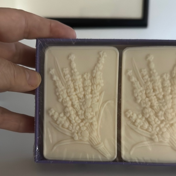 Florentine Tuscan Lavender Soaps NIB Set of 3 Saponificio Artigianale Fiorentino - Picture 5 of 13